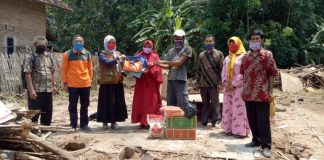 Gerak Cepat, Pemkab Salurkan Bantuan Korban Rumah Roboh di Tanjung Bintang