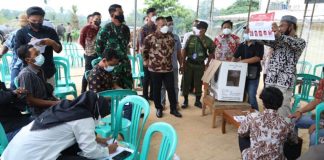 Tinjau Sejumlah TPS, Bupati Lampung Selatan Pastikan Pilkades Serentak 2021 Berjalan Aman dan Lancar