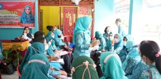 Winarni Buka Sosialisasi Pembinaan Administrasi TP PKK Kecamatan Ketapang