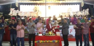 Bupati Lamsel Hadiri Acara Malam Puncak HUT Desa Pasuruan Ke-90 Tahun