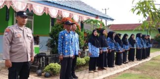 Police Goes To School, Polsek Negara Batin Jadi Pembina Upacara di SDN 01 Bumi Jaya