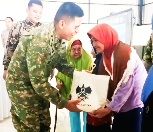 Presiden RI Resmikan Operasionalisasi KDKMP, Dandim Way Kanan Berikan Bantuan Sosial